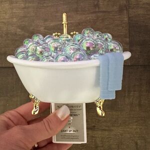 Bath & Body Works Wallflower Plug In Bubble Bath Design NWT 🛁🫧